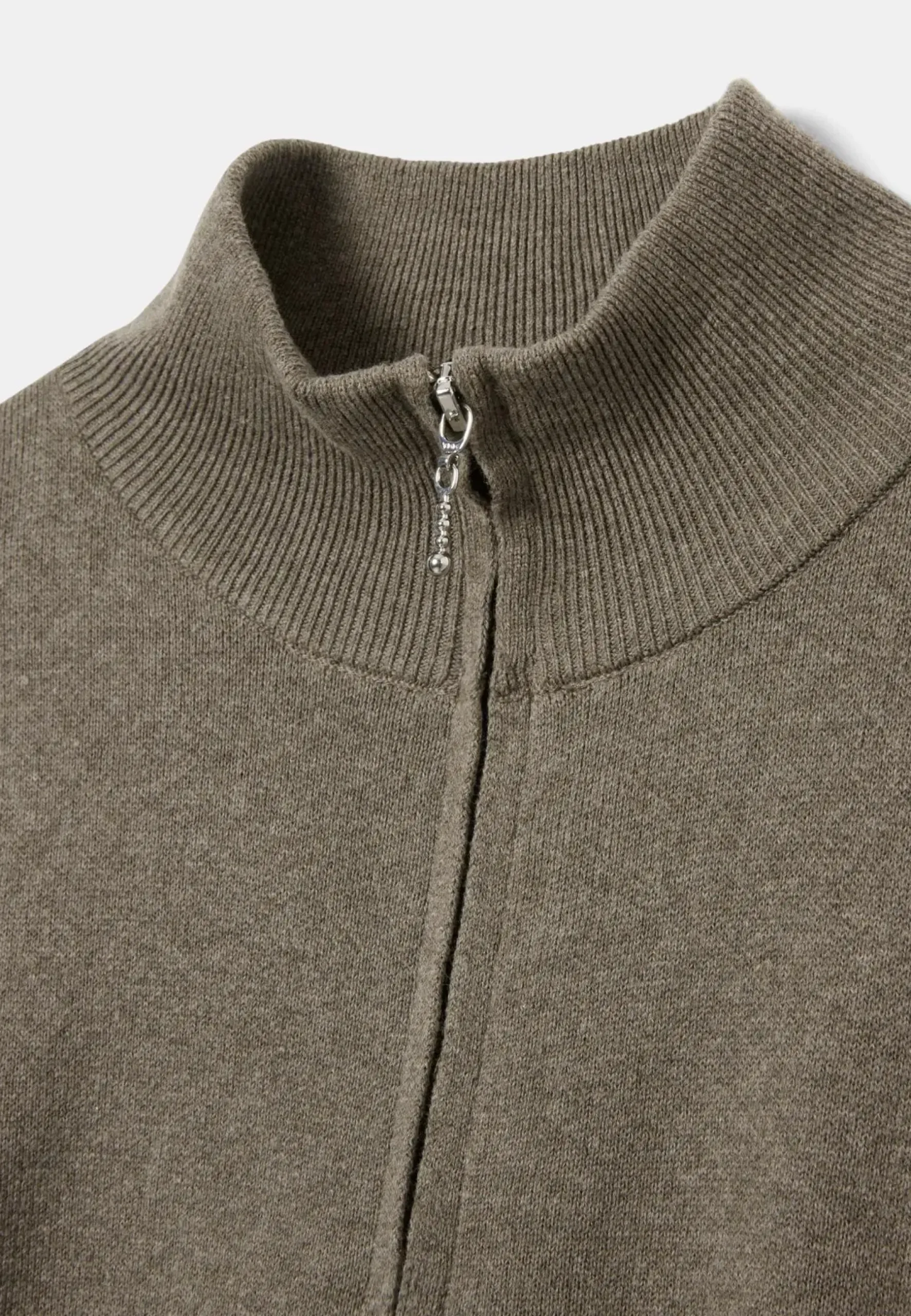 Å WOMAN Neuleet<Eivor neuletakki