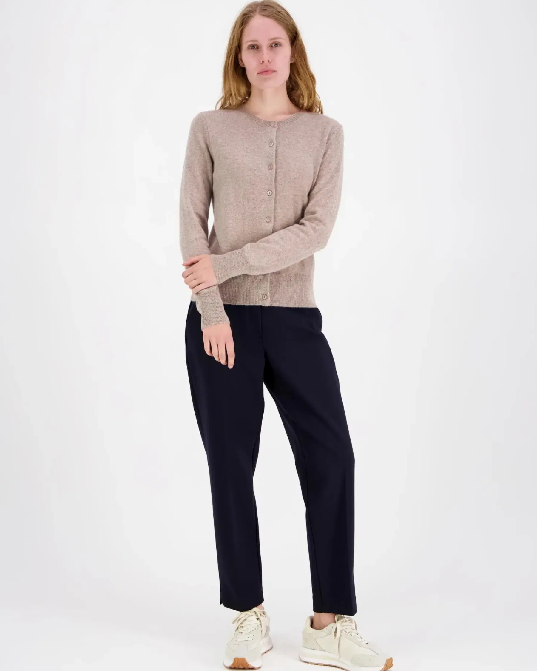 Aventura Neuleet<kashmirneuletakki