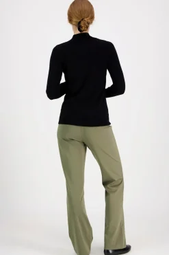 Aventura Neuleet<neulepusero