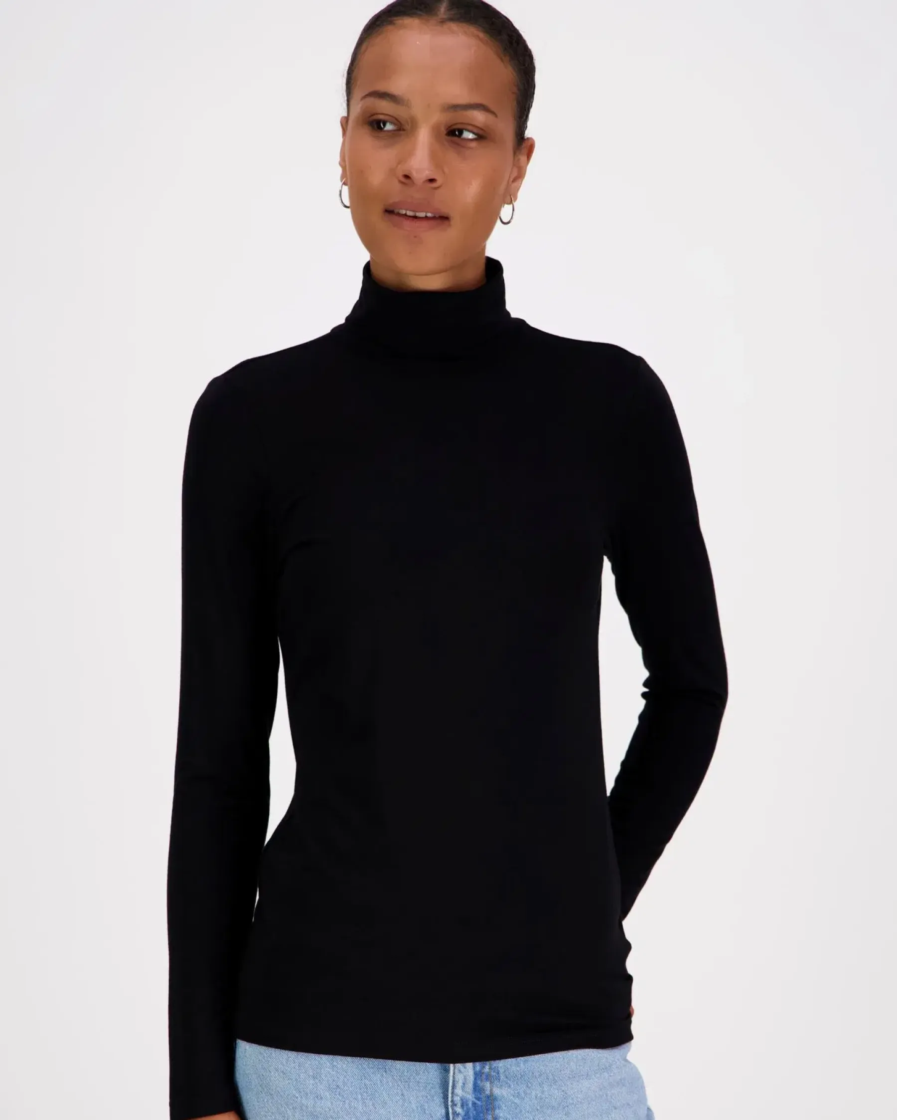 Aventura Neuleet<trikoopoolo