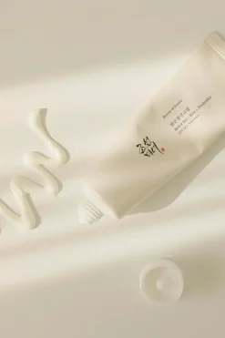 Hot Relief Sun : Rice + Probiotics aurinkovoide 50ml Korealainen Ihonhoito|Aurinkotuotteet