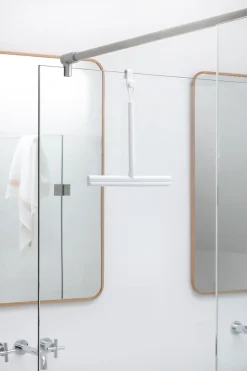 Brabantia Siivousaineet Ja -tarvikkeet|Muut Kylpyhuonetarvikkeet<ReNew suihkulasta white