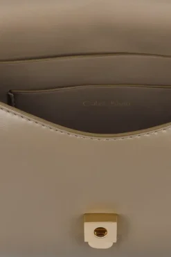 Outlet CK flap olkalaukku Laukut Ja Matkustus