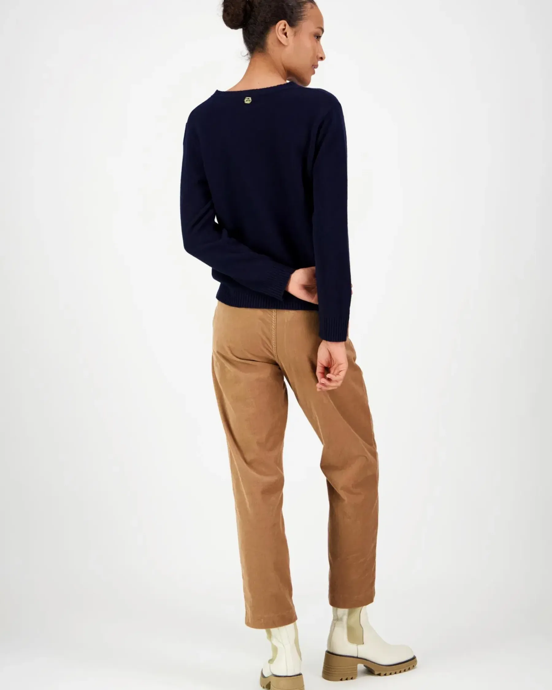 New Claire Preet villa o-neulepaita Neuleet