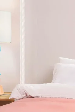 Valaisin Grönlund Pöytävalaisimet<Design by Grönlund Play pöytävalaisin