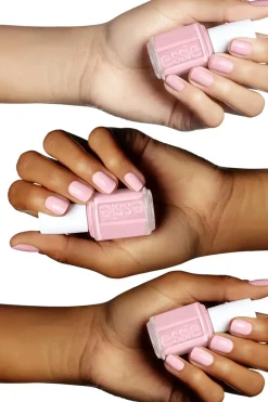 essie Kynsimeikit Ja Kynsienhoito<16 Spagetti Strap kynsilakka 13,5ml