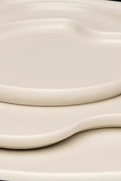 Aalto alusta 25cm hiekka Tarjoiluastiat