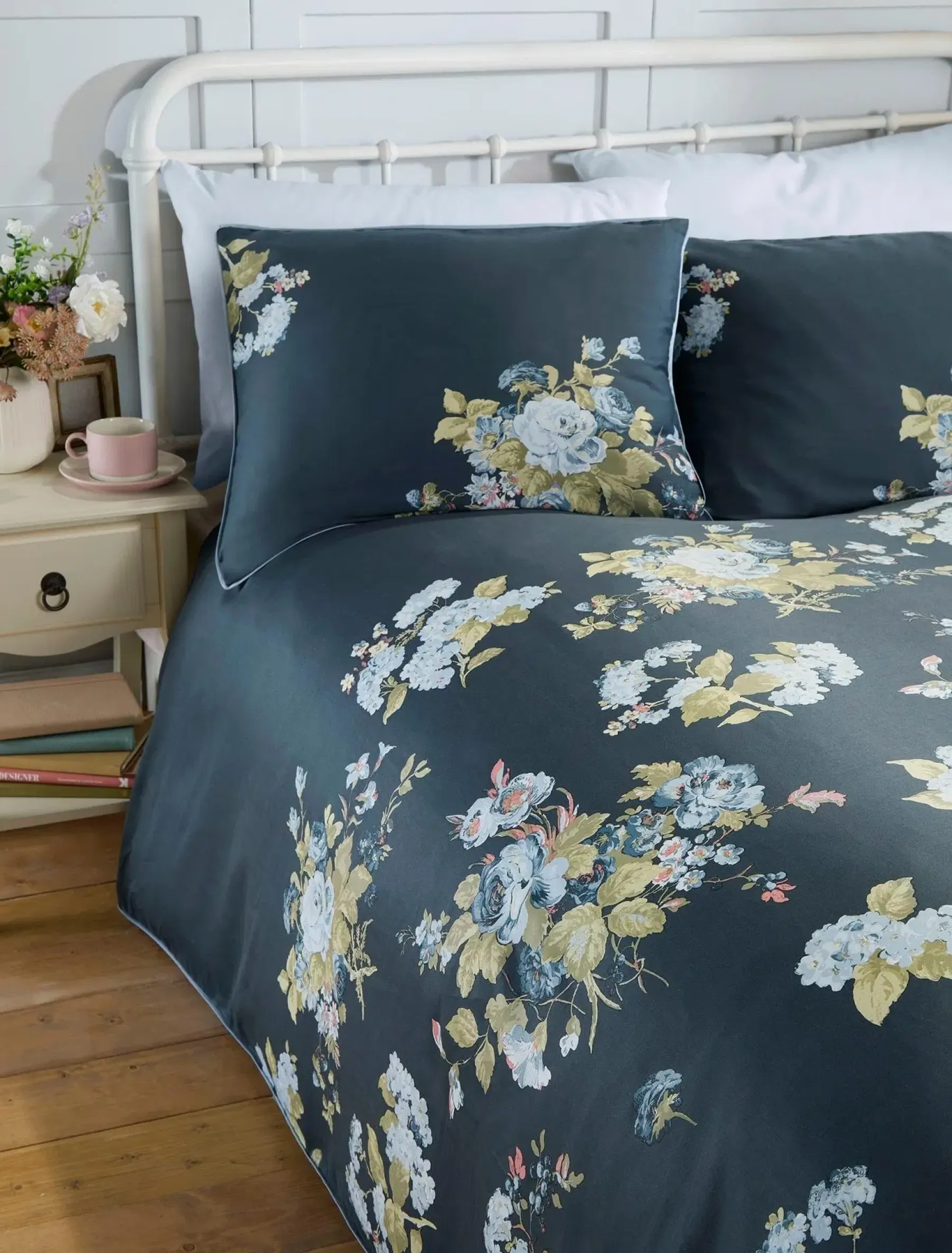 Outlet Rosemore tuplapussilakanasetti 230x220 + 2kpl 50x60cm midnight Pussilakanat