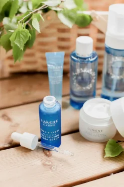 Lumene Ihonhoidon Tehoaineet|Kasvojenhoito<LÄHDE Kosteuttava Silmänympärysgeeli 15ml