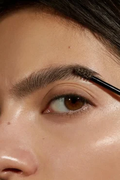 Madara Grow & Fix Tinted Brow Gel sävytetty kulmageeli 4,25 ml Meikit|Silmämeikit