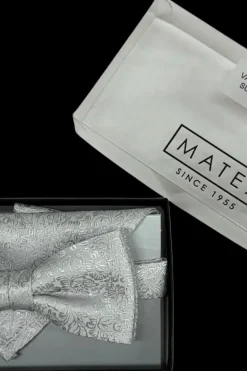 Best rusetti ja taskuliina Pukuasusteet