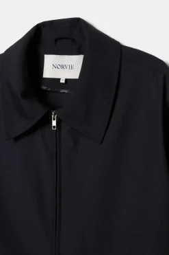 Norvie Takit<louis takki