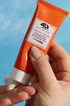 Origins Ihonhoidon Tehoaineet|Kasvojenhoito<GinZing™ Energy-Boosting Tinted Moisturizer sävyttävä päivävoide 50 ml