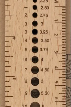 Novita Muut Käsityötarvikkeet|Neulepuikot<Puikkomittari viivottimella