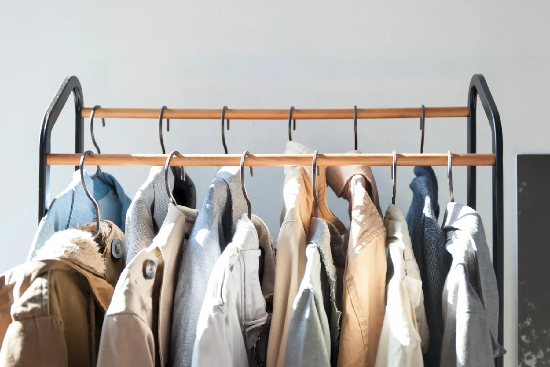 Online Tower vaaterekki pyörillä, musta Muut Kalusteet