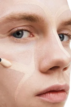 Yves Saint Laurent Kasvomeikit<All Hours Precise Angles Concealer peitevoide 15 ml