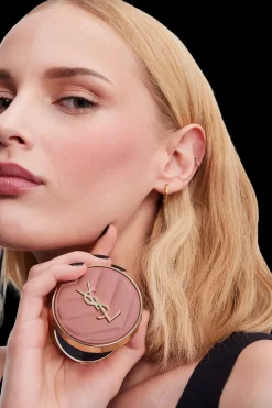 Clearance Make me Blush Bold Blurring Blush poskipuna 8 g Kasvomeikit